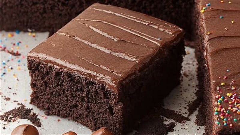 طريقة عمل كيكة الشوكولاتة بخطوات سهلة وطعم غني