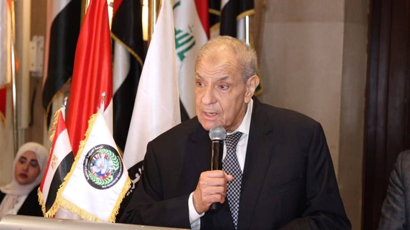 رئيس الوزراء السابق: استقلال القضاء ليس امتيازًا للقاضي بل ضمانة لحقوق المواطن