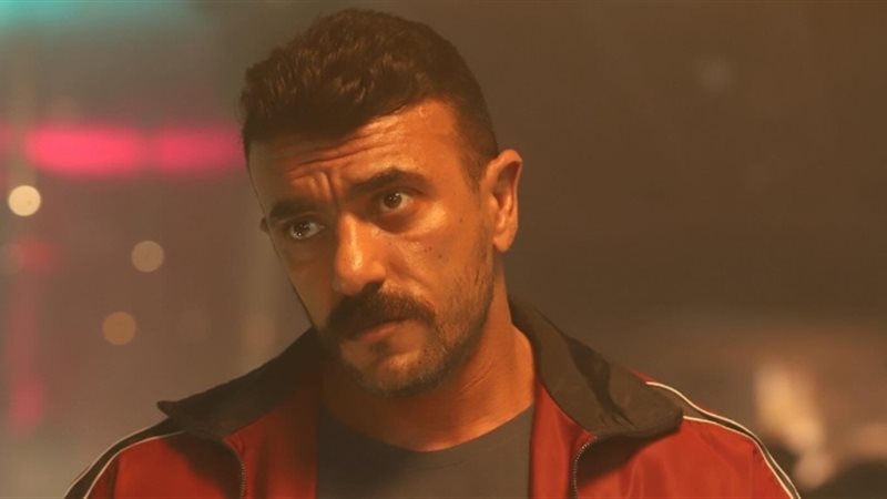بعد جدل المرسيدس، أحمد العوضي: “لو أقصد شيء مسيء مكنتش اتكلمت عن عربية أبويا”