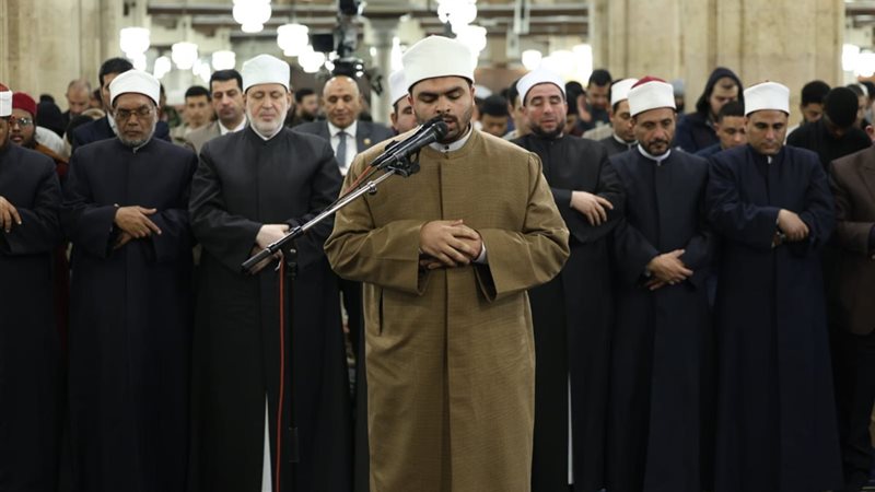 مواقيت الصلاة، موعد أذان العشاء اليوم الجمعة في القاهرة والمحافظات