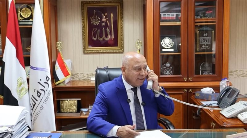 وزير النقل يوجه بتيسير استخراج اشتراكات طلاب الجامعات بالسكك الحديدية