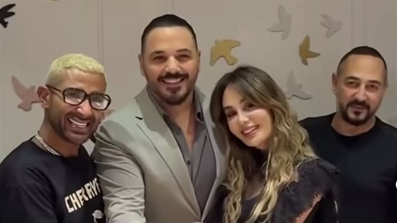 أحمد سعد ورامي عياش يحتفلان بديو سلطنة (فيديو)