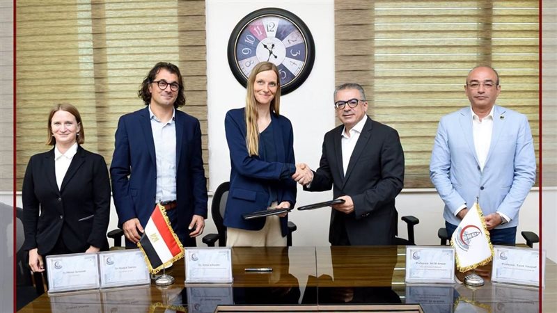 طب عين شمس تعتمد منصةً طبية تواكب الطالب من البكالوريوس حتى سنوات التخصص