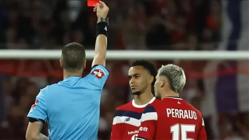 يويفا يعاقب شقيق مبابي بعد واقعة مثيرة في دوري أبطال أوروبا