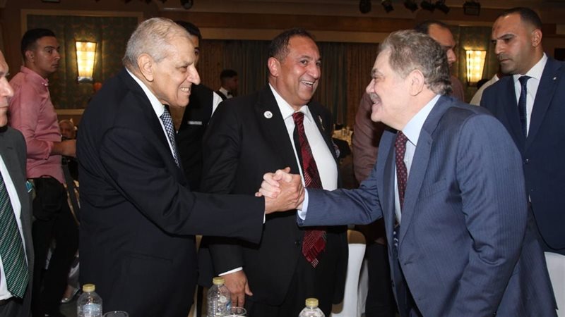 السيد البدوى ورئيس الوزراء الأسبق فى احتفالية اليوم العالمي للقانون(صور)