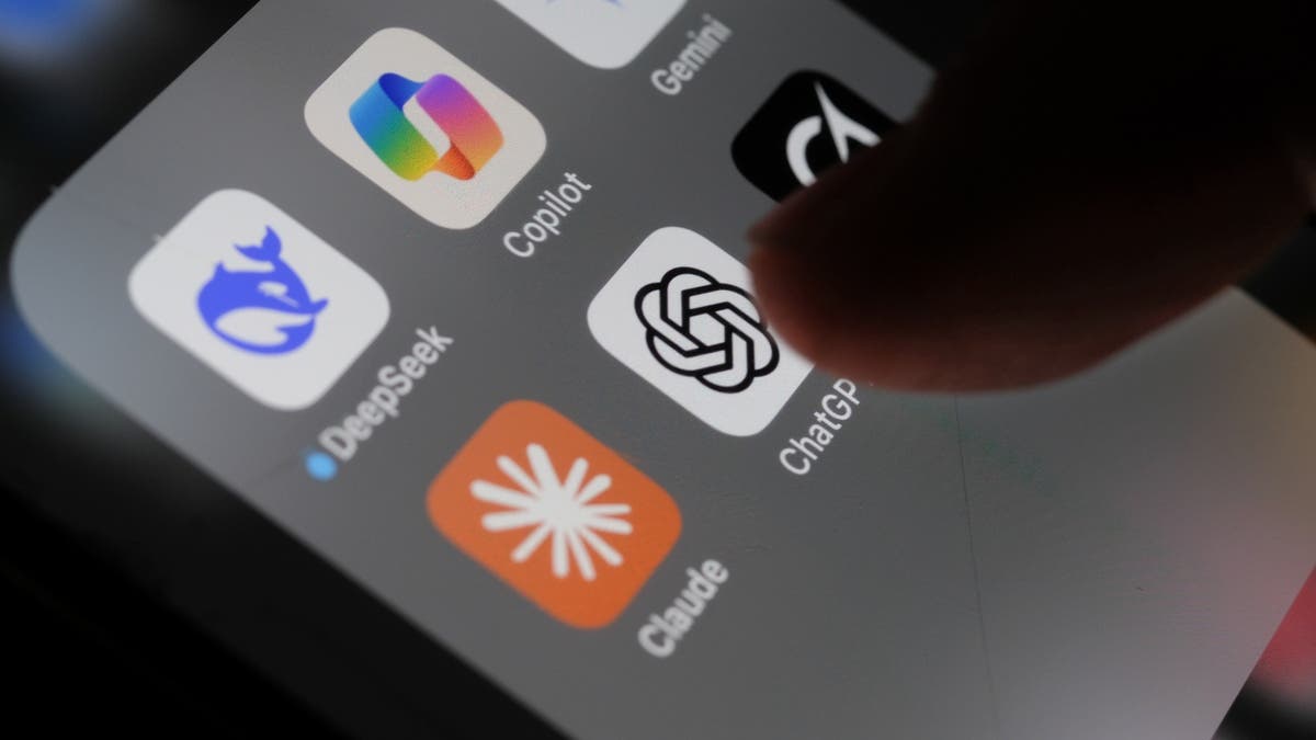 5 معلومات لا تكشفها لـChatGPT أبدًا إذا كنت تريد حماية خصوصيتك