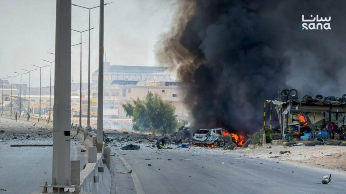 سوريا.. انفجار داخل مستودع أسلحة شمالي إدلب
