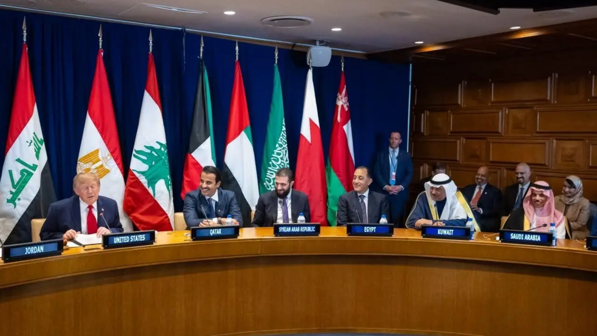 الأمير فيصل بن فرحان يشارك في اجتماع نيويورك بدعوة من الرئيس ترامب