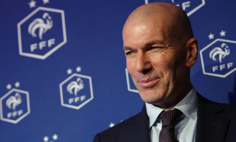 زين الدين زيدان يعلن قائمته الأولى مع منتخب فرنسا
