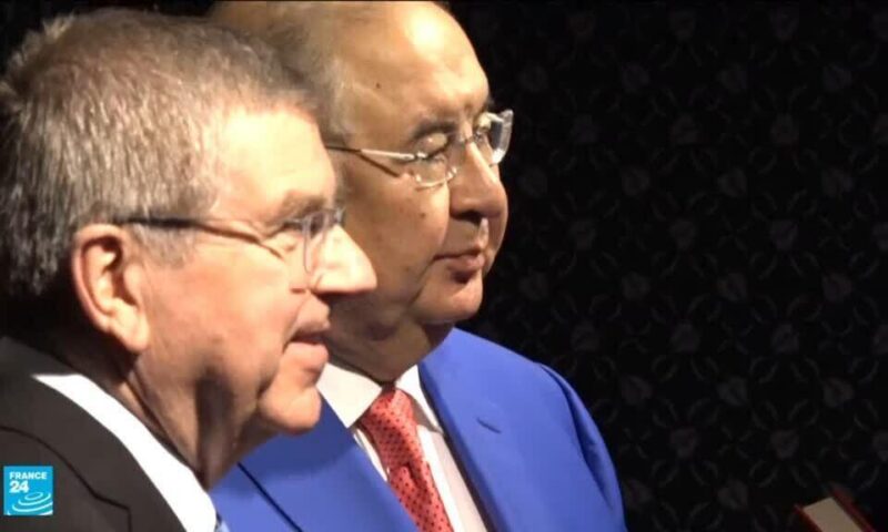 فرنسا تربك الموقف الأوروبي.. ضغوط لرفع العقوبات عن ملياردير روسي مقرب من بوتين