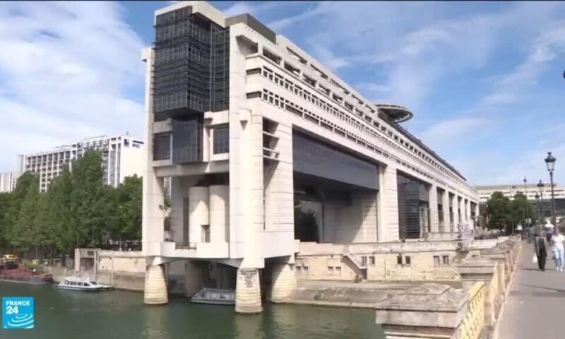 الموازنة الفرنسية: التقشف يطرق أبواب المتقاعدين والامتيازات الضريبية