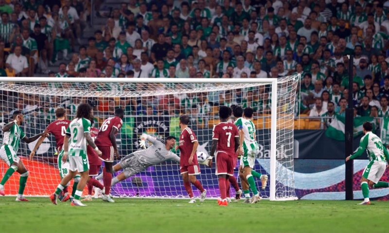 بيتيس يوجه “الصفعة الأولى” لريال مدريد مورينيو