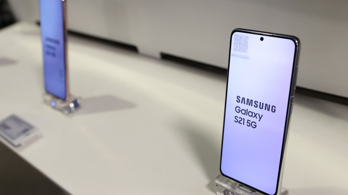 مستخدمو هواتف Galaxy يشتكون من تعطيل حسابات سامسونغ.. ما القصة؟