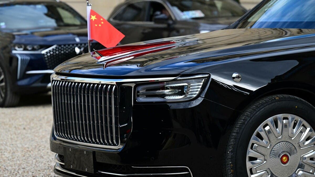 “الريد فلاج” وسط القاهرة.. حكاية سيارة رافقت رئيس الصين