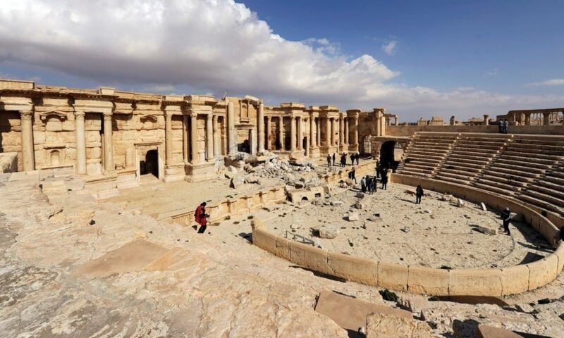 تدمر تنتظر زوارها.. ونجل “حارس المدينة” الشهير يدعو للاستثمار فيها