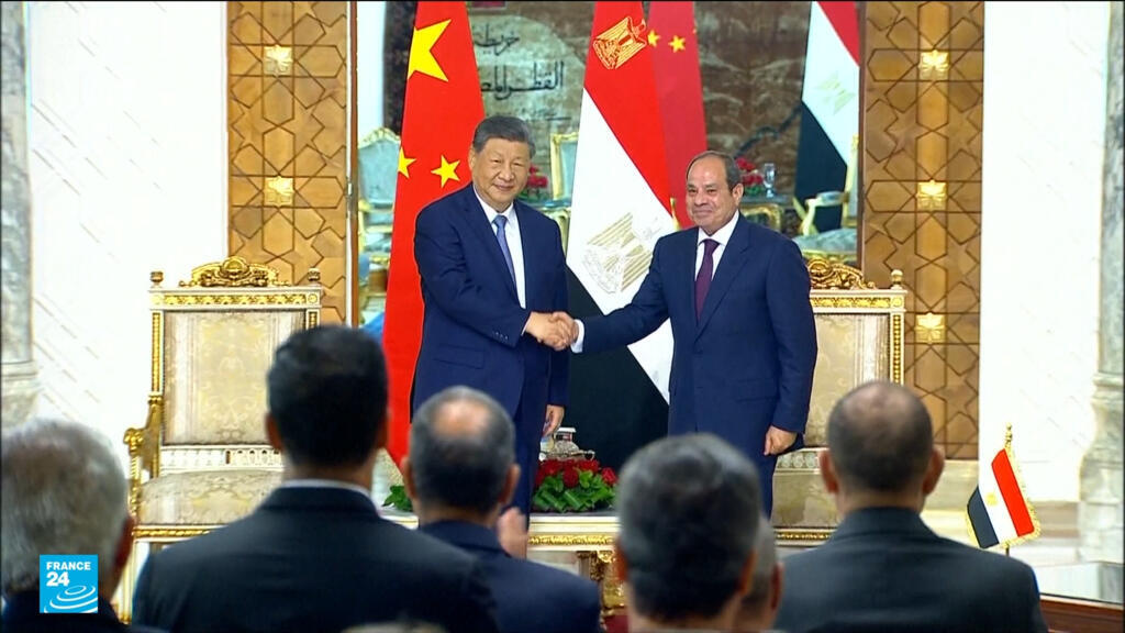 الرئيس الصيني يدعو من مصر إلى رفض “التدخل الخارجي” في الشرق الأوسط