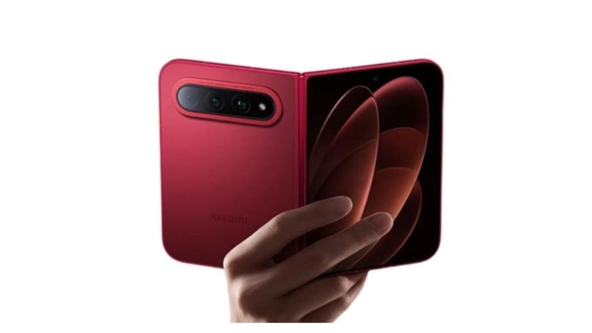 “شاومي” تطلق Xiaomi 18 Fold منافس آيفون القابل للطي.. مواصفات وسعر الهاتف