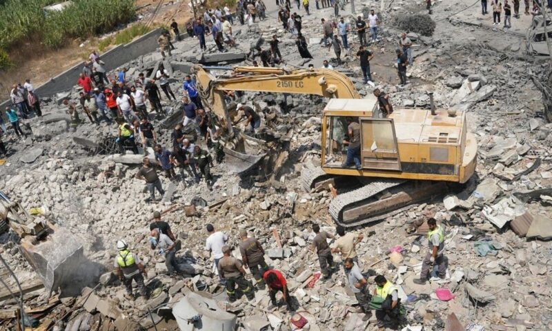 مراسلة “العربية”: 4 جرحى بغارة إسرائيلية على بلدة الرمادية جنوب لبنان