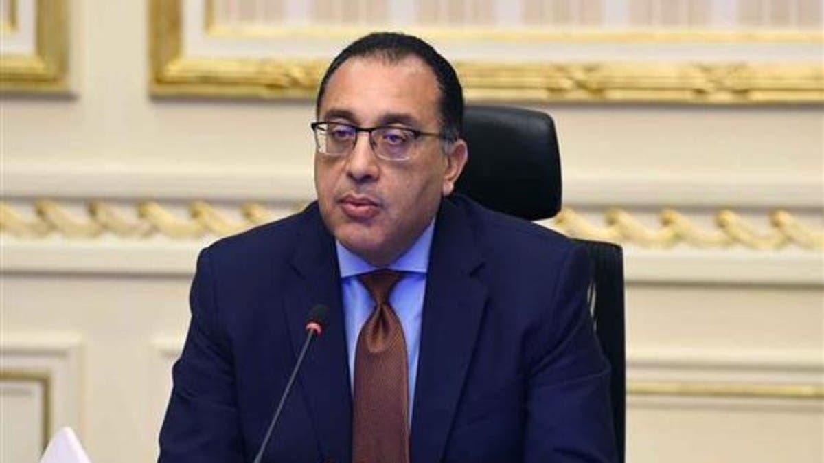 مدبولي يُعلن إحالة قانون “المطورين العقاريين” للنواب قريباً ويرفض مقايضة قناة السويس 