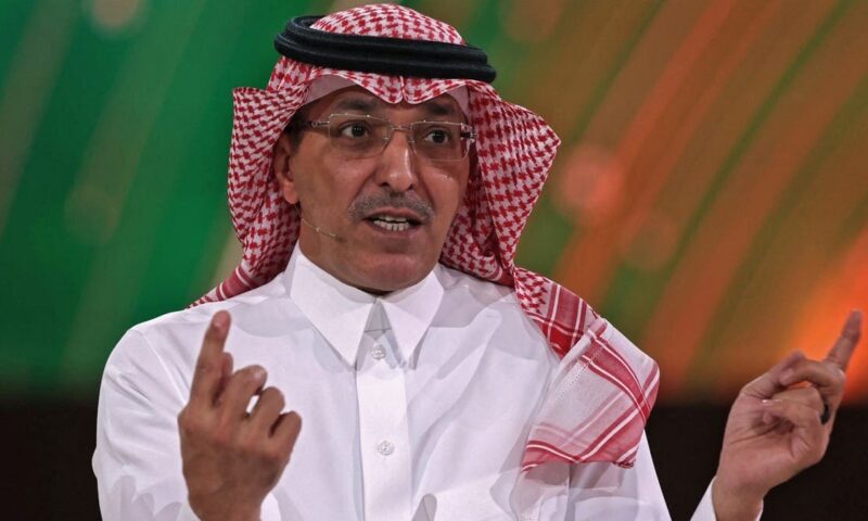 وزير المالية السعودي: الاقتصاد العالمي أظهر قدرة على الصمود لكنه عرضة للمخاطر