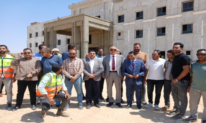 محافظ الأقصر يوجه بسرعة إنهاء أعمال مستشفى القرنة المركزي وفق أعلى معايير الجودة