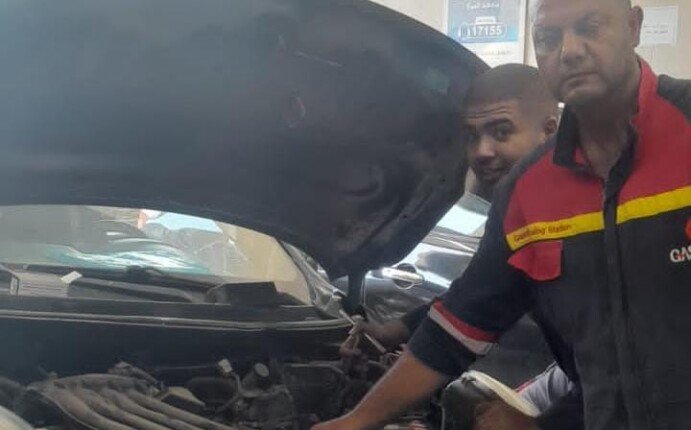 بدء تحويل أسطول سيارات جامعة بنها للعمل بالغاز الطبيعي دعمًا للطاقة النظيفة