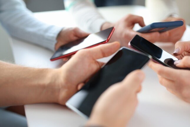مميزات بهاتفك قد لا تعرفها.. أدوات بسيطة توفر وقتك