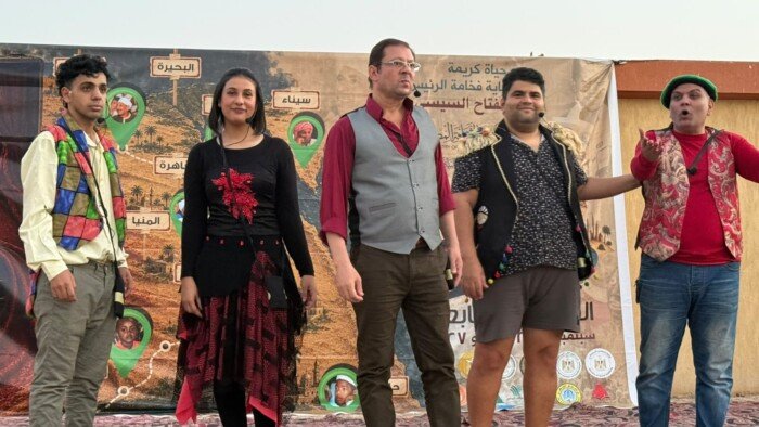 «مسرح المواجهة والتجوال» يصل إلى المعَنا بقنا في مرحلته السابعة.. عروض فنية ومسرحية وسط تفاعل كبير من الأطفال والأهالي