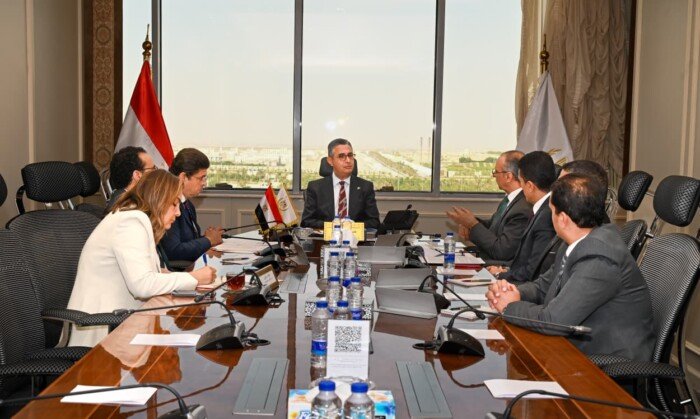 وزير التموين يوجه بسرعة استكمال خطط تطوير المناطق التجارية واللوجستية والأسواق الدائمة