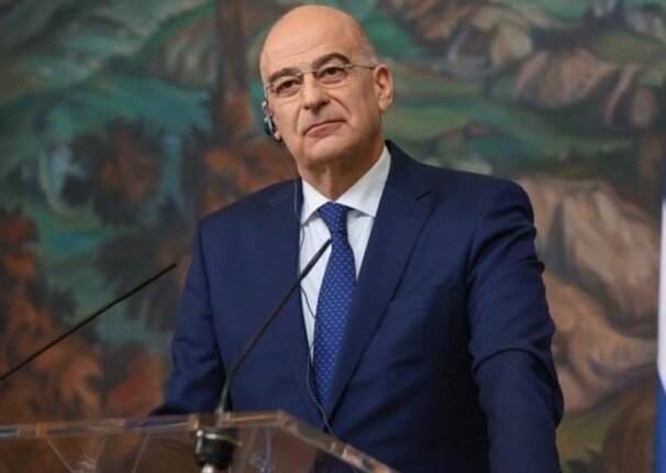 وزير الدفاع اليوناني يشيد بدور مصر في مواجهة الهجرة غير الشرعية