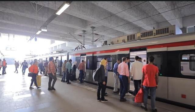 يبدأ بـ 150 جنيها.. تفاصيل اشتراكات القطارات للطلاب والموظفين