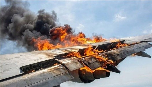 عاجل | مقتل 14 شخصاً في تحطم طائرة بينهم اثنان من كبار المسؤولين العسكريين بالكونغو