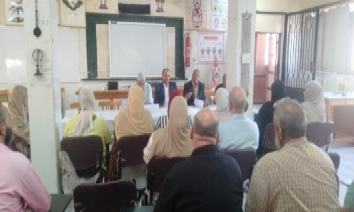 «الإسكندرية الأزهرية»: مراجعة جاهزية المعامل العلمية بالمعاهد استعدادا للعمل الدراسي