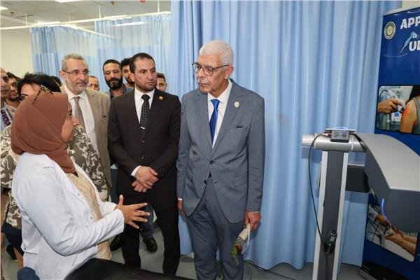 القاصد يفتتح عيادة العلاج الطبيعي بجامعة المنوفية الأهلية