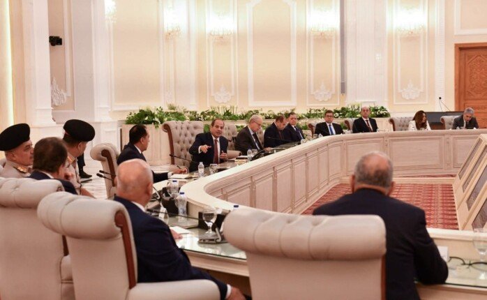 السيسي للمصريين والحكومة: إياكم والرضوخ لدعاوى اليأس والإحباط