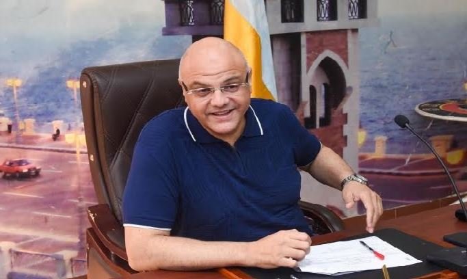 محافظ الإسكندرية: لا تهاون مع المقاهي المتعدية على الطريق العام أو المتسببة في إزعاج المناطق السكنية