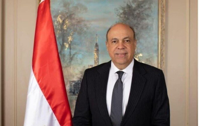 وزير الطيران يهنئ «مصر للطيران» بإنجاز تاريخي.. حصدت جائزة الأكثر تطورا عالميا