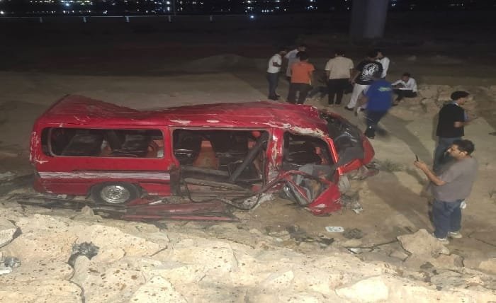 مصرع و إصابة 7 أشخاص في تصادم سيارة ملاكي وميكروباص بالطريق الدولي بالإسكندرية