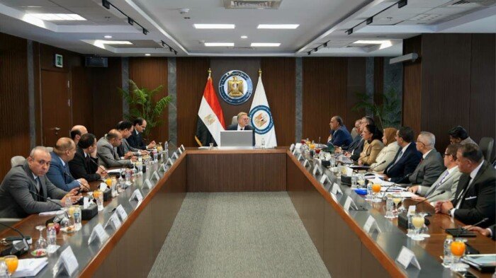 وزير البترول: تطوير معامل التكرير وشبكات النقل والتخزين يعزز تحول مصر لمركز إقليمي لتداول المنتجات البترولية