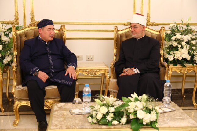 عياد: توحيد جهود المؤسسات الإفتائية يعزز قدرتها على مواجهة النوازل الفقهية المعاصرة
