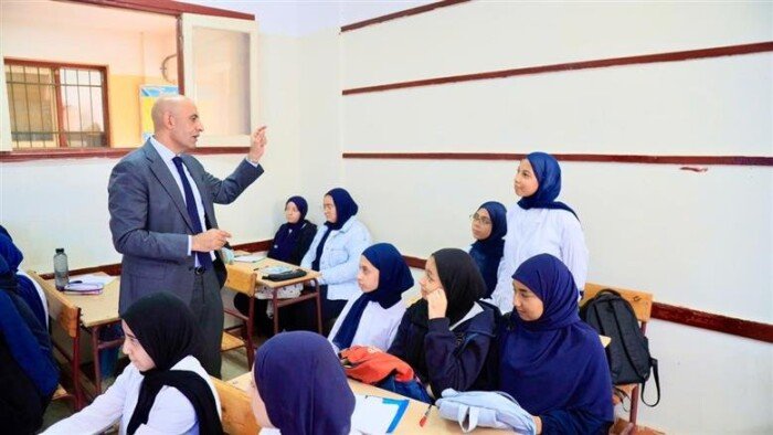 مساعد وزير التعليم يوجه رسالة للطلاب وأولياء الأمور: لا تخافوا من مناهج البكالوريا