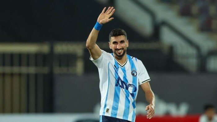 بيراميدز يشكو حكم مباراة الشرقية إنبي لاتحاد الكرة ويطالب بإلغاء بطاقة وليد الكرتي