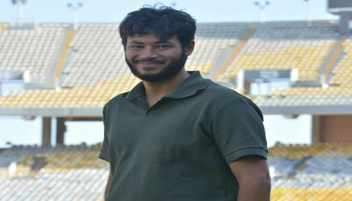 بعد ترشيحه لمنصب مدير التعاقدات.. مصدر يكشف تفاصيل جلسة إدارة الزمالك مع أدهم جاسر
