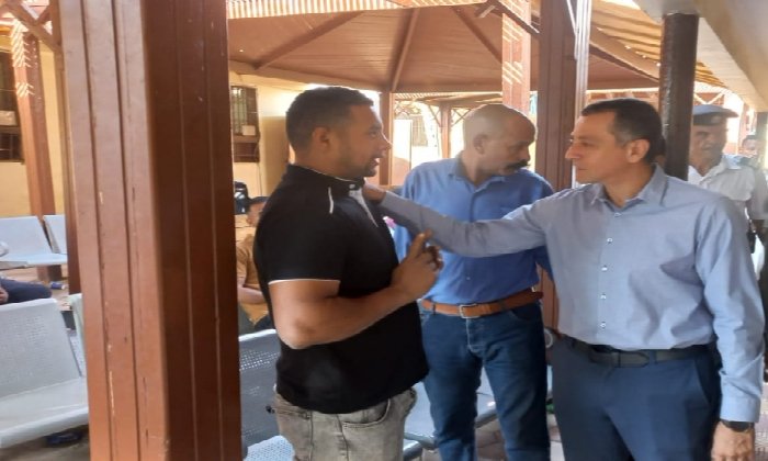 محافظ أسوان يُفاجئ الشهر العقارى ببركة الدماس.. توجيهات حاسمة لسرعة إنجاز معاملات المواطنين