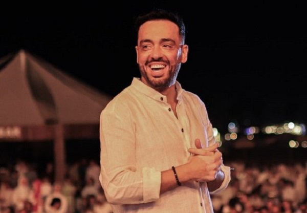«سقف» و«أوعديني».. رامي جمال يشعل أجواء حفل تخرج في الإسكندرية