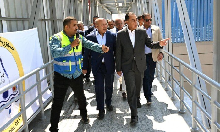 مدبولي: الدولة تولي مشروعات النقل الجماعي اهتمامًا كبيرًا لتحقيق التنمية المستدامة