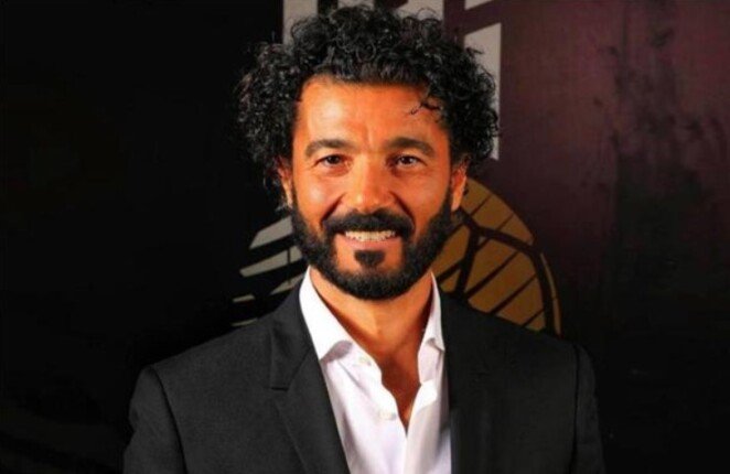 «الكورة معانا في أى حته».. خالد النبوي يكشف عن كواليس جديدة من «طاهر المصري»