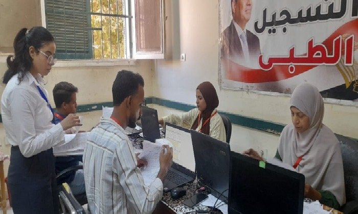 الكشف على 778 مواطن بقافلة طبية مجانية بقرية البراهمة في قفط