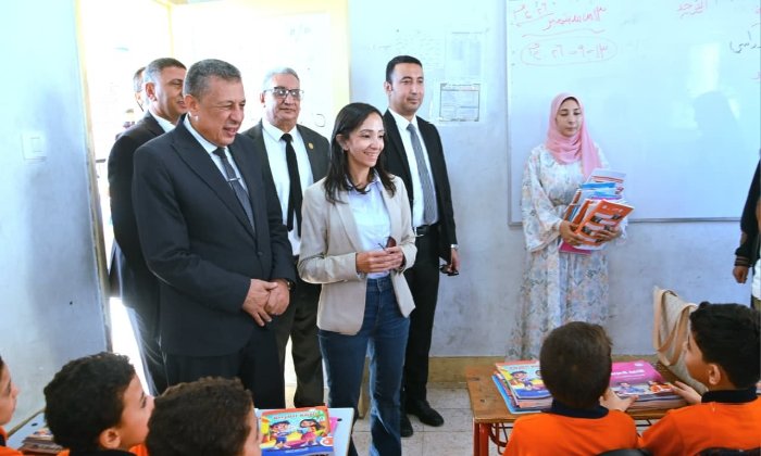 مع بداية العام الدراسي الجديد.. جولة ميدانية لمحافظ البحيرة لمتابعة انتظام المدارس بأبو المطامير