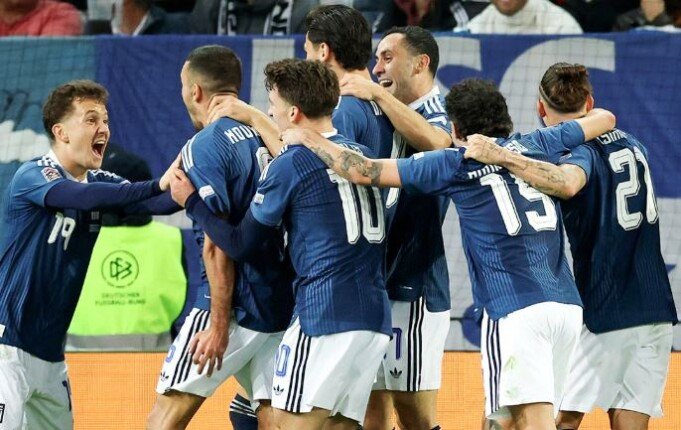 اليونان تصعق ألمانيا وتلحق بـ كلوب الهزيمة الأولى مع المانشافت